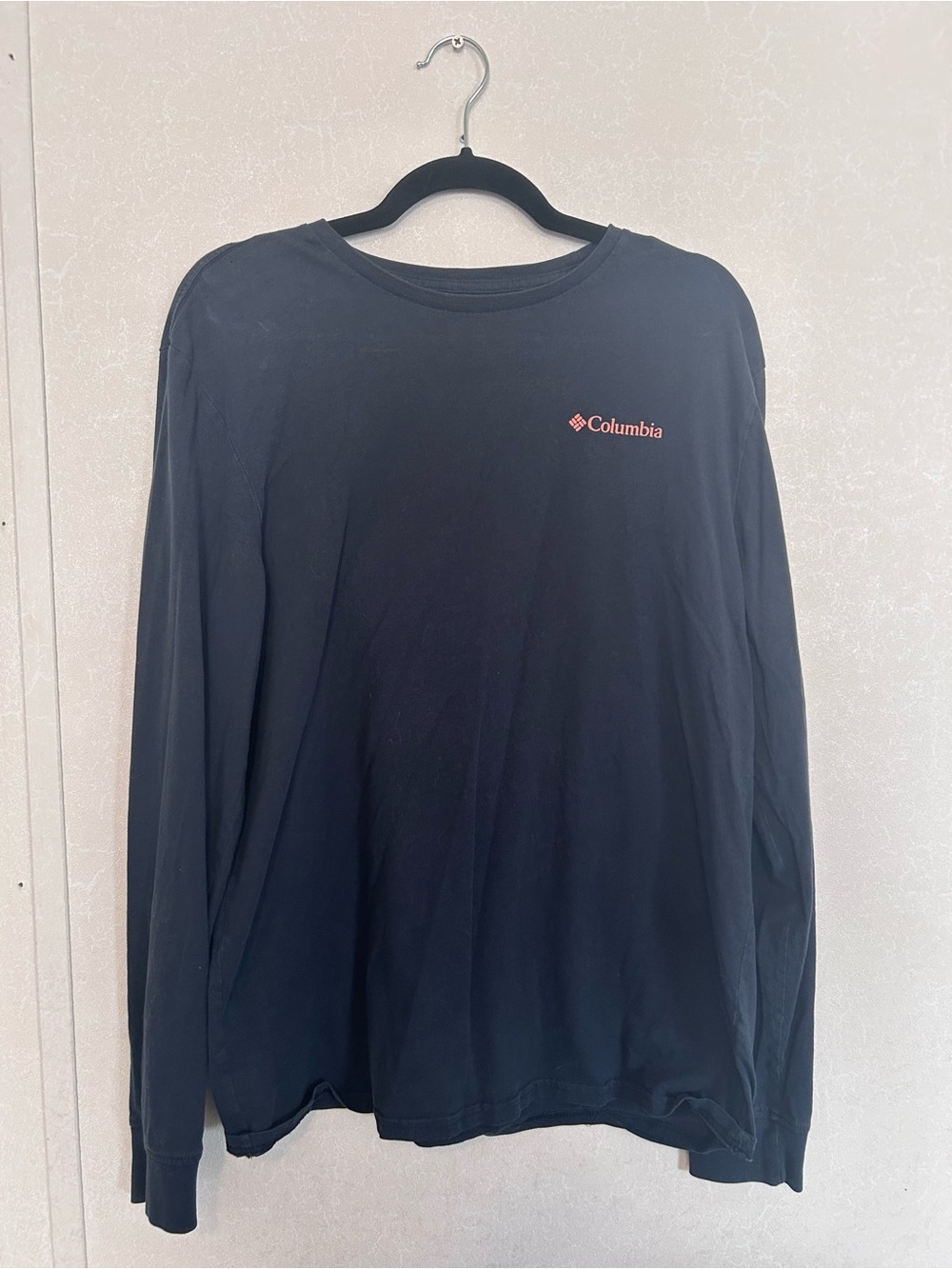 Columbia | Men's Long Sleeve Crew Neck Shirt - Black with Red Logo | Size Large